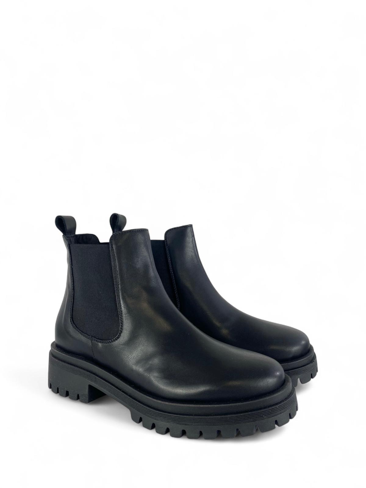 CROWN stivaletti donna in pelle fondo carrarmato nero