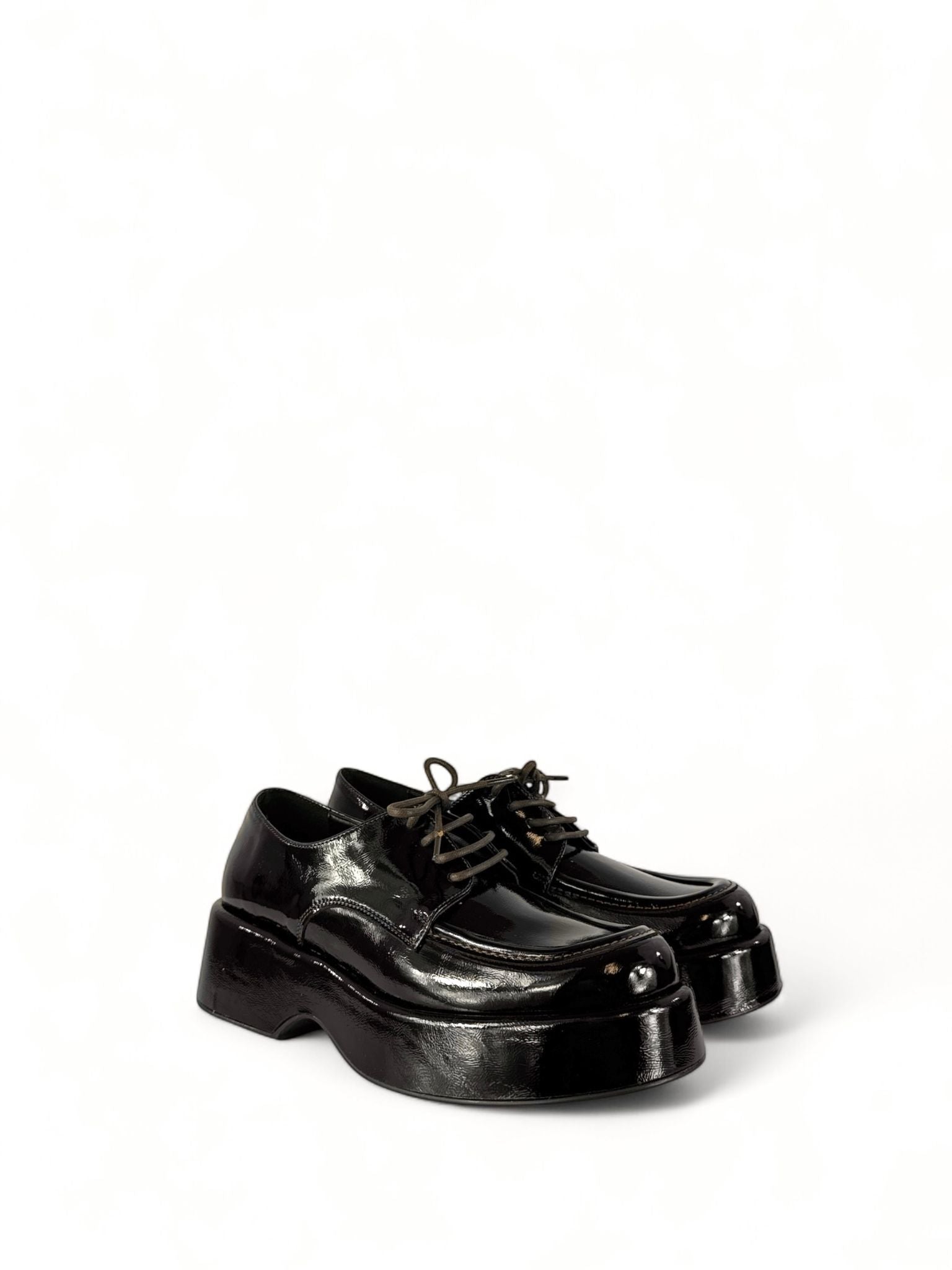BOTTEGA LOTTI Scarpa donna allacciata in ecopelle lucida testa di moro