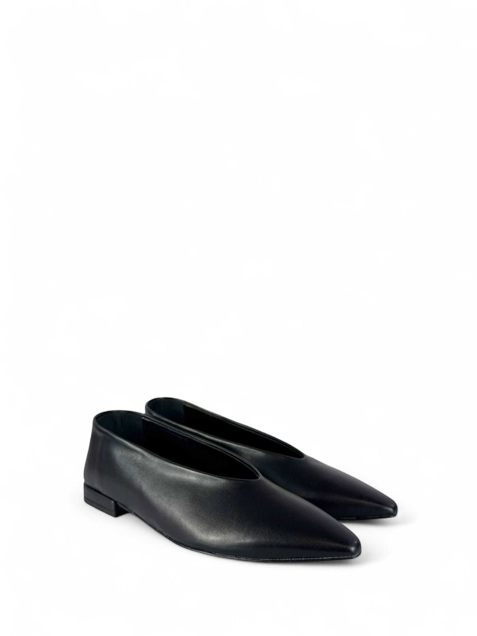 BOTTEGA LOTTI Ballerina donna in ecopelle con scollo a V nero