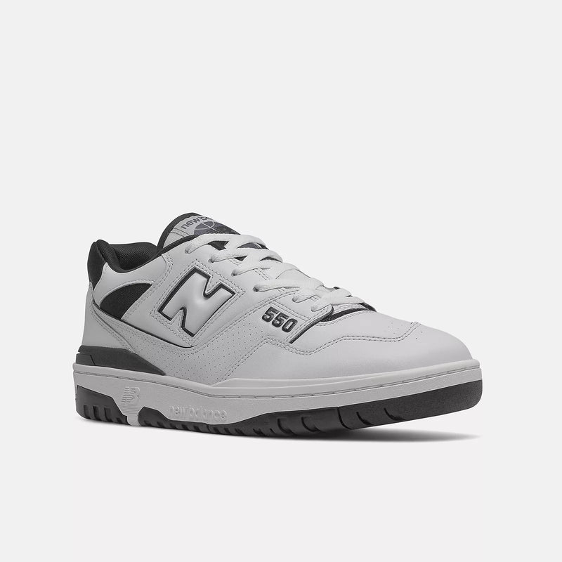 New Balance Sneakers unisex bianco e nero in pelle e mesh