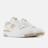 New Balance Sneakers unisex bianco e camel in pelle e mesh