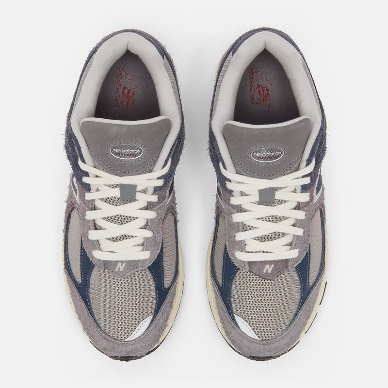 New Balance Sneakers uomo in mesh e suede colore navy grey