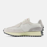 New Balance Sneakers uomo in suede grigio pietra e tessuto bianco